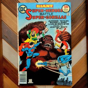 Super Heroes Battle Super Gorillas #1 FN (DC 1976) ONE-SHOT Ernie Chan Cover