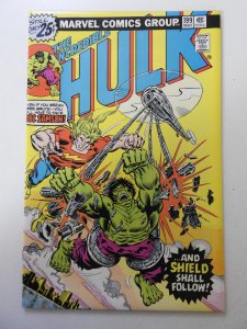 The Incredible Hulk #199 (1976) VF- Condition!