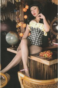 Bettie Page: The Alien Agenda # 2 Variant 1:7 Cover O NM 2022 [G2]