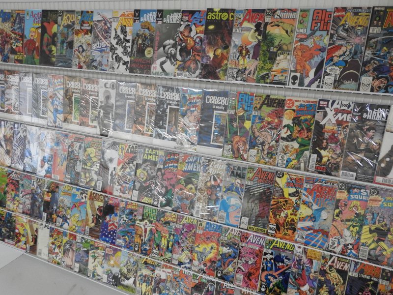 Huge Lot 120 Comics W/ Avengers, Cerebus, AvX, Alpha Flight+ Avg VF- Condition!