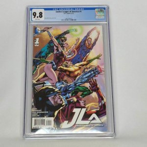 Justice League of America #1 DC 2015 CGC 9.8 Bryan Hitch Top Census Grade