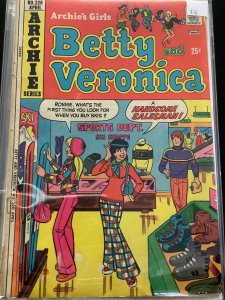 Archie's Girls Betty and Veronica #220 (1974)