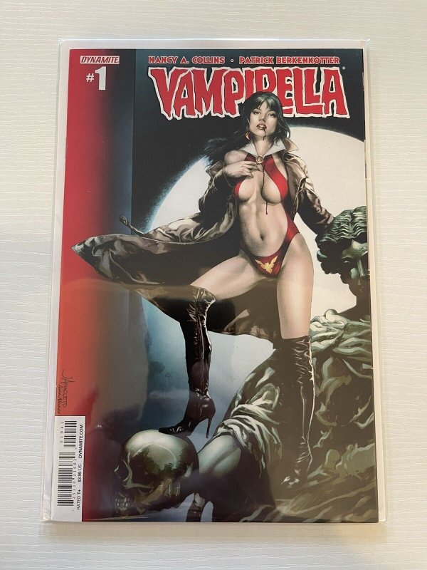 Vampirella Comic Book Lot ?7 Sexy Covers? 