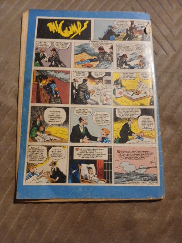 Popular Comics #125  Golden Age Felix the Cat Dell 1946 Precode Violence Gun Cvr