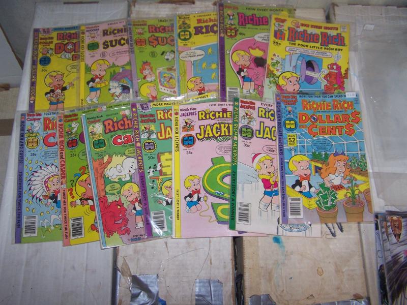 17 RICHIE RICH COMICS + POOR LITTLE RICH BOY +DOLLAR +SUCCESS +CASPER+ JACKPOT