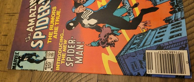 Amazing Spiderman 252 1ST FULL BLACK COSTUME. MANY OTHER AUCTIONS NEWSSTAND (AM2