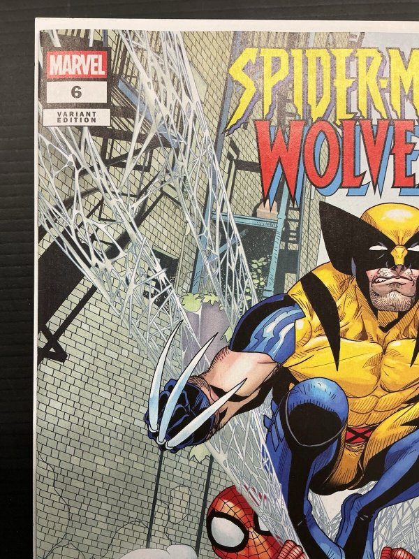 SPIDER-MAN & WOLVERINE #8 1:25 MARTIN COCCOLO VAR NM 2025 Marvel PROSHIPPER