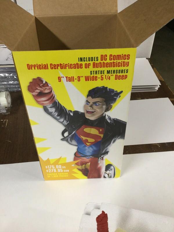 Dc Comics Direct Superboy Young Justice Statue Mint Todd Nauck 