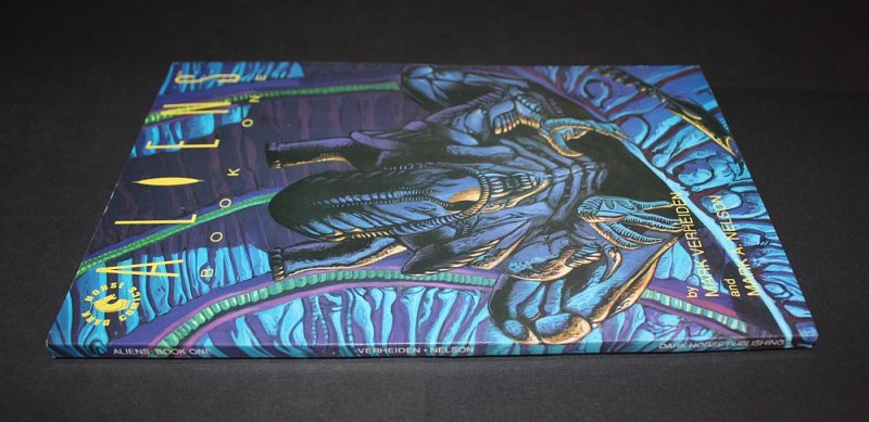 Aliens #1 Trade Paperback  / VFN/NM  January 1990