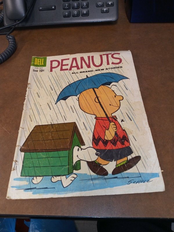 PEANUTS 6 silver age 1960 DELL, SNOOPY, CHARLIE BROWN, CHARLES SCHULZ cover art Comic Books
