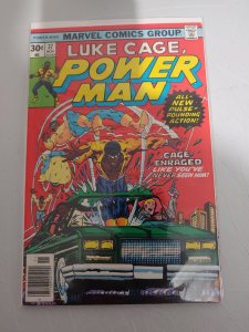 LUKE CAGE POWER MAN #37 BRONZE AGE CLASSIC VF/NM