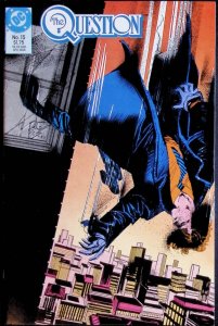 THE QUESTION Comic Issue 15 Deny O’Neil Story Denys Cowan Art — 1988 DC Universe