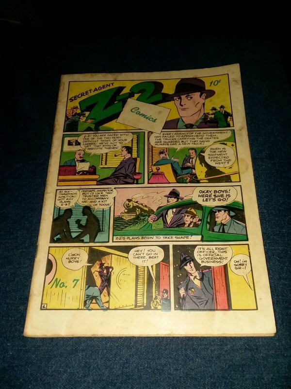 Holyoke one shot #7 Secret Agent Z-2 1945 golden age superhero blue streak kirby