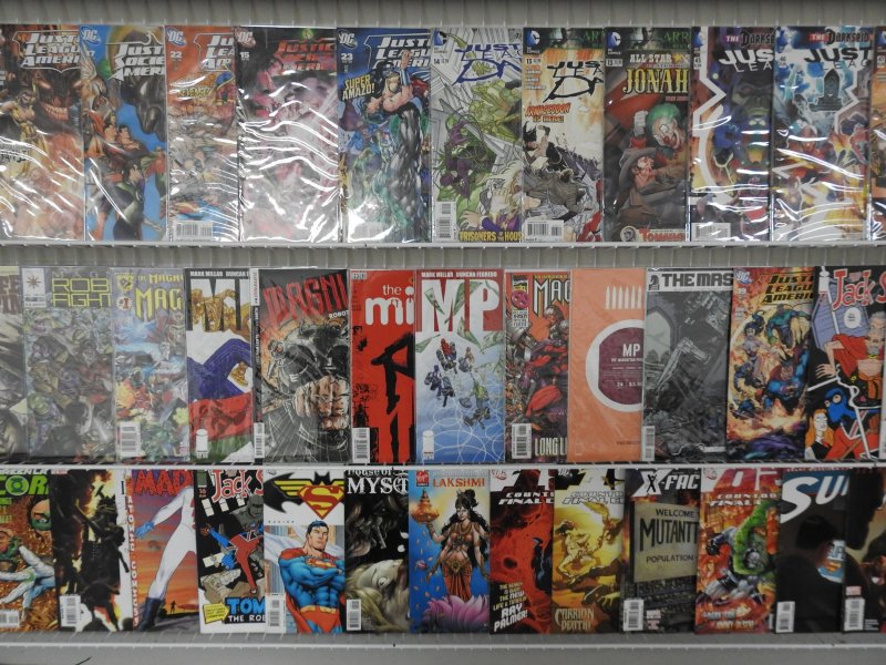 Huge Lot of 160+ Comics W/ Jonah Hex, Superman, JSA Avg. VF+ Condition!