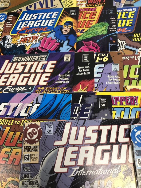 Justice League Europe (1993) Consequential Set # 1-68 + Annual 1-4 • DC Comics