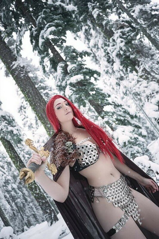 RED SONJA (2018 D. E.) #8 VARIANT 1:15 COSPLAY VIRGIN FOC PRESALE-09/11