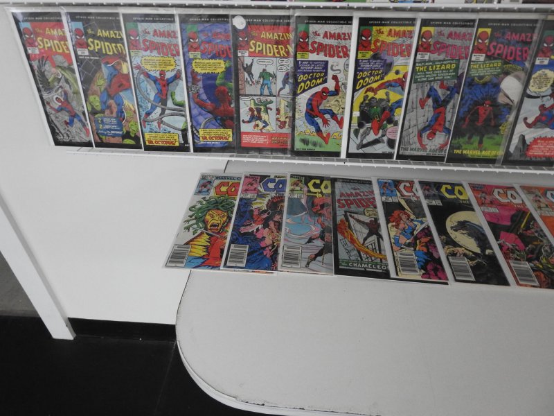 Huge Lot 140+ Comics W/ Spider-Man, X-Men, Avengers+ Avg VF- Condition!