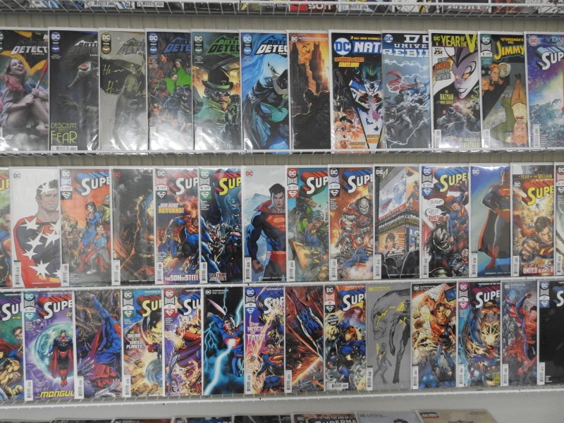 Huge Lot 120+ Comics W/ Detective Comics, Superman, +More! Avg VF/NM Condition!