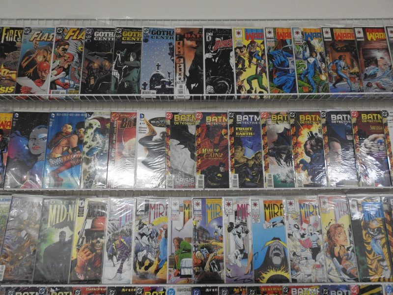 Huge Lot 140+ Comics W/ Batman, Flash, Eternal Warrior, +More! Avg VF Condition!