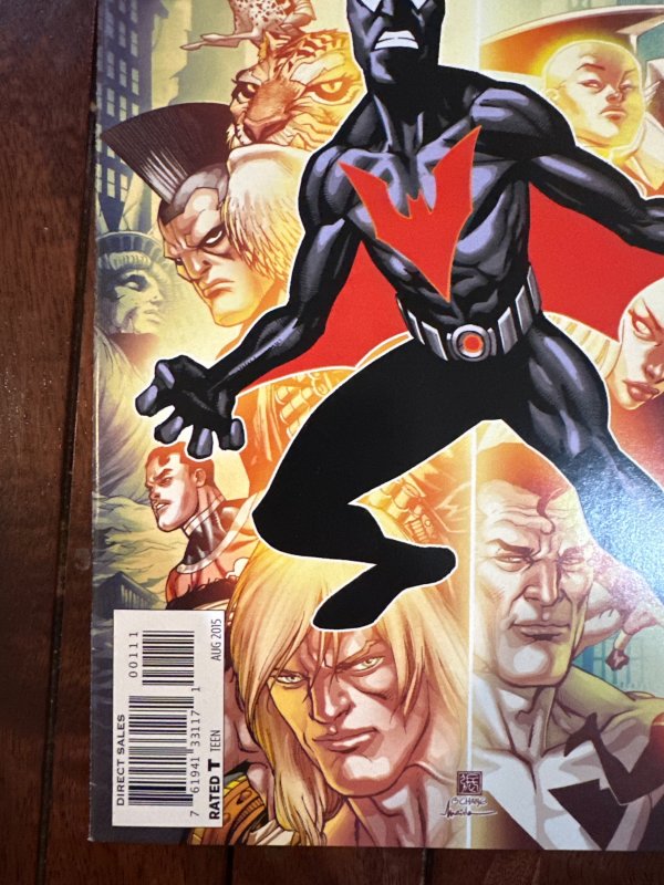 Batman Beyond #1 (2015)