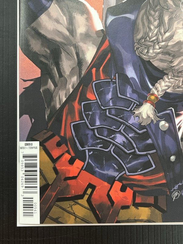 INVINCIBLE UNIVERSE BATTLE BEAST #5 C 1:10 + D 1:25 PUTRI Var IN-HAND PROSHIPPER