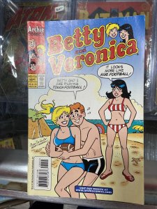 Betty And Veronica #139 DeCarlo Bikini Cover Archie Comics 1999 