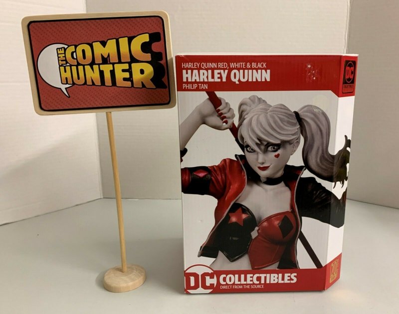 DC Collectibles Harley Quinn Red White & Black Philp Tan Statue 