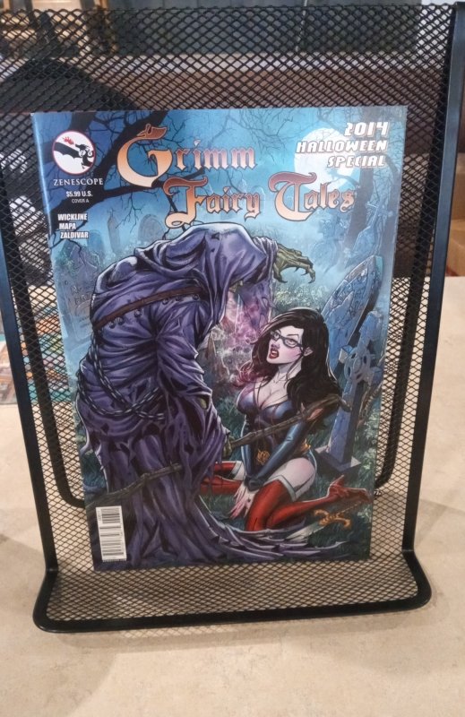 Grimm Fairy Tales 2014 Halloween Special Cover A - Abhishek Malsuni (2014)