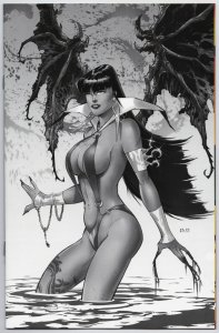 Vampirella #19 RB White 1:15 B&W Virgin Variant (Dynamite, 2021) NM