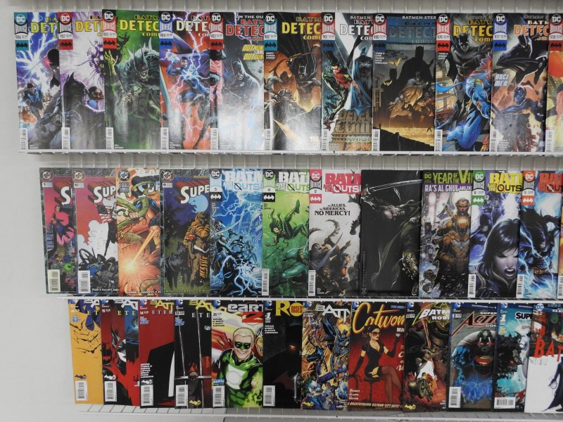 Huge Lot of 200+ Comics W/ Detective Comics, Superman, Batman Avg. VF- Cond.