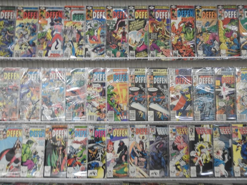 Huge Lot 150+ Comics W/ Captain America, Defenders run! Avg VF- Condition!!