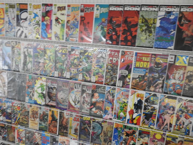 Huge Lot 120+ Comics W/ Ronin, Star Wars, Camelot 3000, Dreadstar+ Avg VF- Cond!