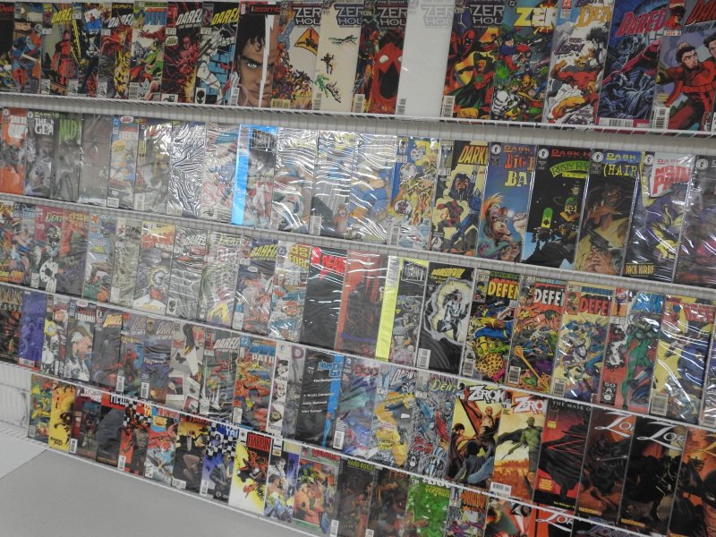 Huge Lot 114 Comics W/ Defenders, Daredevil, Deathstroke+ Avg VF- Condition!!