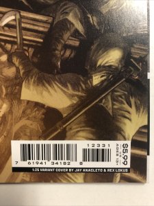 Batman (July 2022) #123, 1:25 (NM+) Variant Cover by Jay Anacleto | DC Comics