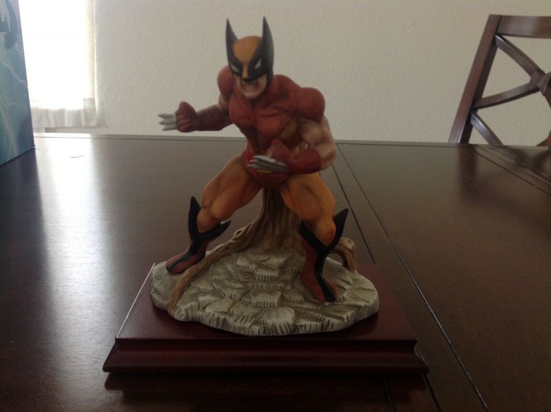 The Marvel Collection 1989 Wolverine Porcelain Statue MIB only 15,000 produced