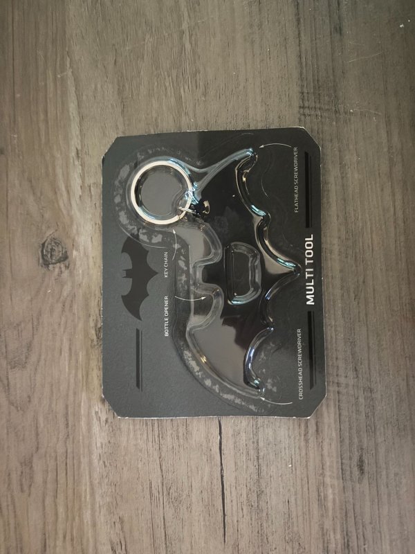 Loot Crate Exclusive Batman MultiTool Warrner Brothers DC Comics Keychain