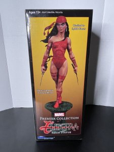 Diamond Select Premier Collection Elektra Resin Statue NIB