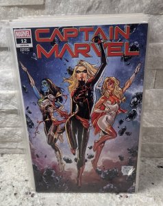 Marvel Comics Captain Marvel # 12, Comic Exposure Variant Cover Edition NM+