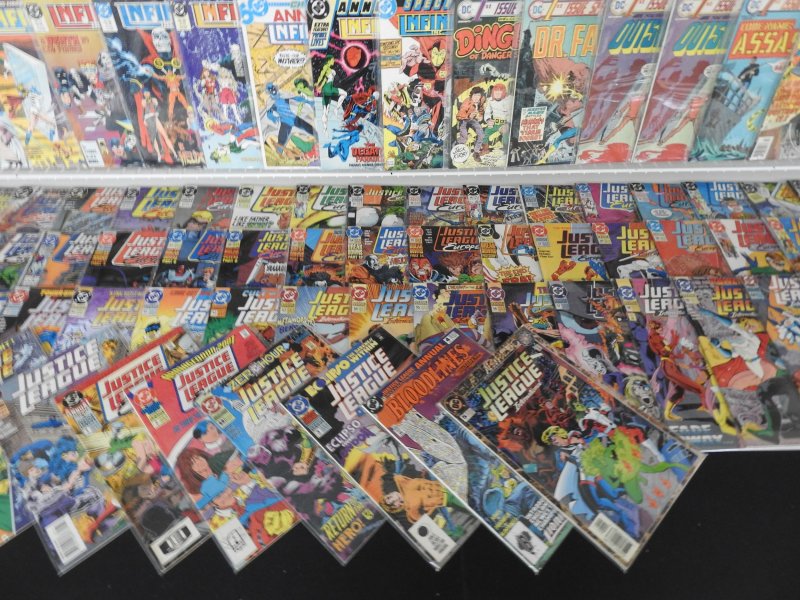 Huge Lot 160+ Comics W/ Vigilante, Infinity Inc McFarlane Art!+ MORE AVG VF-NM