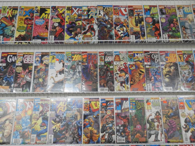 Huge Lot 130 Comics W/ Captain America,  X-Men, Venom+ Avg VF+ Condition