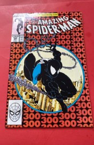 The Amazing Spider-Man #300 (1988) iconic venom key issue high grade