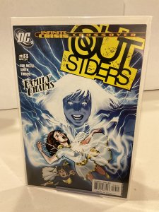 Outsiders #33  2006  9.0 (our highest grade)  Infinite Crisis Crossover!