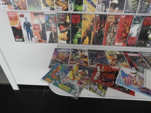 Huge Lot 140+ Comics W/ Hulk, Avengers, Eternals, +More! Avg VF+ Condition!