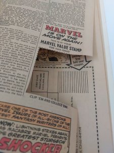 Avengers 122 Romita cover Zodiac Marvel Value Stamp missing VG-