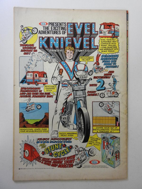 Captain Marvel #30 (1974) VG/FN Condition!