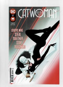 Catwoman #47 (2022) NM+ (9.6) Things heat up between Valmont and Catwoman (d)