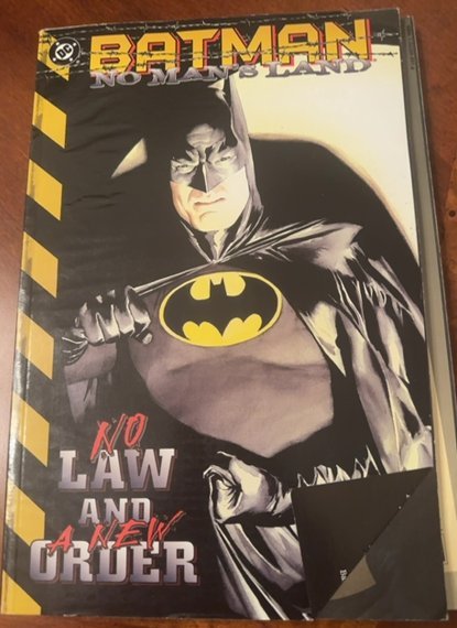Batman: No Law and a New Order (1999) Batman 