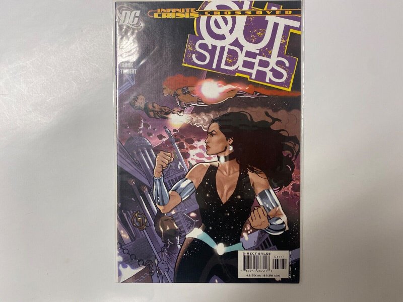 3 DC COMICS Flash #16 Earth 2 Society #2 The Outsiders #31 83 KM5