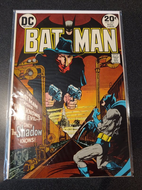 ​BATMAN #253 1VF/NM HIGH GRADE   1ST MEETING OF BATMAN AND THE SHADOW