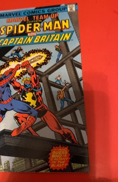 Equipe Marvel #8 (1984)claremonts/Byrne art 1st capt britain